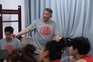 三七互娱vs极速超鹰广州FC低调看直播_三七互娱vs极速超鹰广州FC低调看直播在线观看_免费看直播