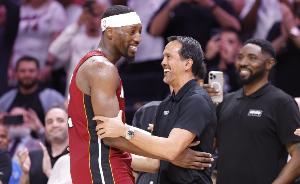最新NBA篮网vs火箭进球集锦_最新NBA篮网vs火箭进球集锦在线观看_免费看直播